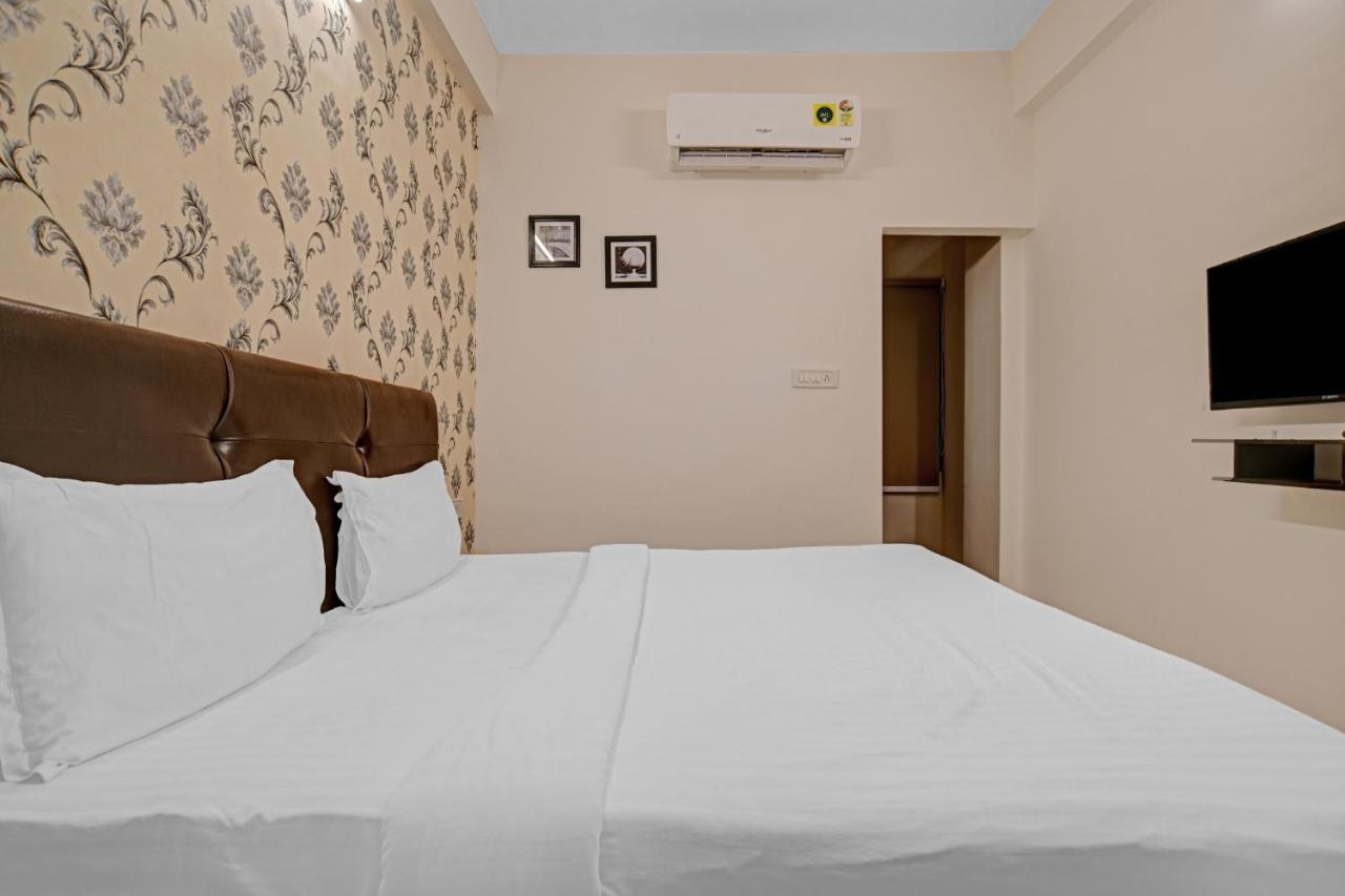 Collection O 84499 Hotel Nakshatra Inn Indore Bagian luar foto